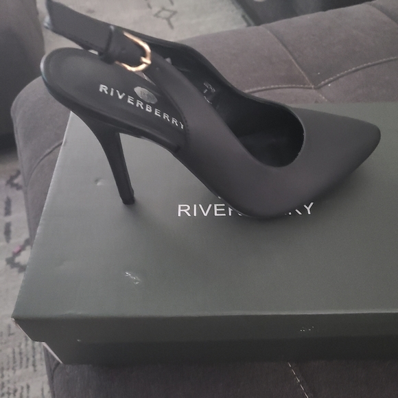 NIB Riverberry slingback 8 - Picture 2 of 3